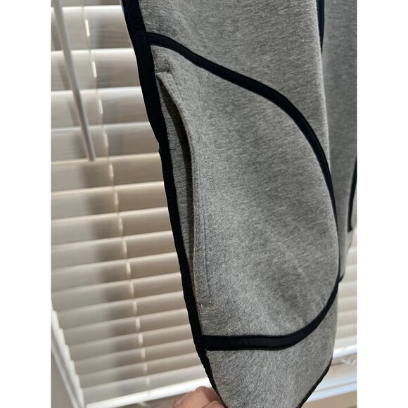 Lululemon Women's Reversible Imsculpt Vest -‎ Size 8 - Picture 2 of 9